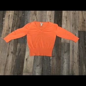 Banana Republic V-neck sweater🦋